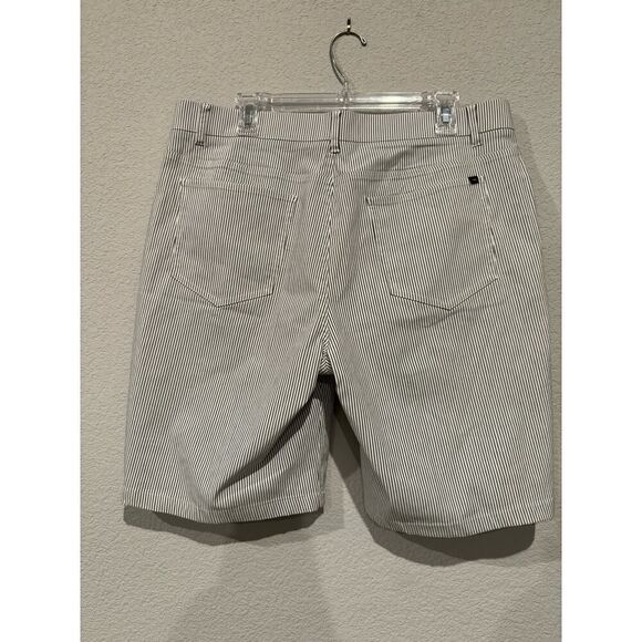 SWING CONTROL GOLF SHORTS MENS - Picture 2 of 4